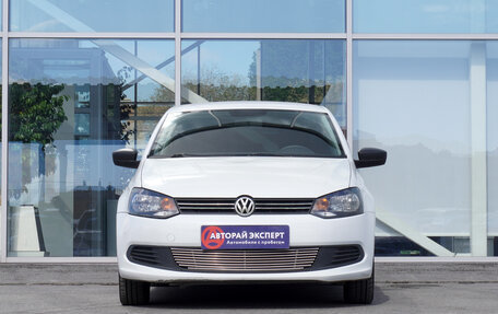 Volkswagen Polo VI (EU Market), 2015 год, 835 000 рублей, 2 фотография