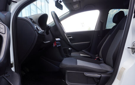 Volkswagen Polo VI (EU Market), 2015 год, 835 000 рублей, 9 фотография