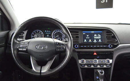 Hyundai Elantra VI рестайлинг, 2019 год, 1 950 000 рублей, 11 фотография