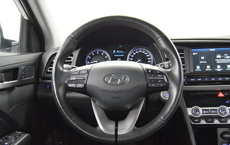 Hyundai Elantra VI рестайлинг, 2019 год, 1 950 000 рублей, 13 фотография