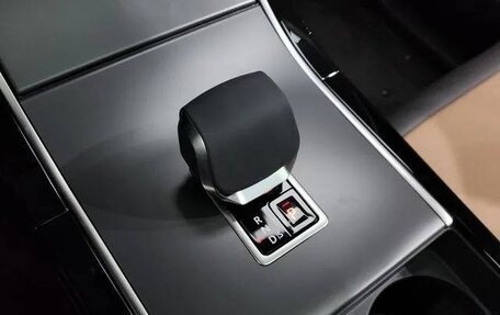 Land Rover Range Rover Evoque II, 2024 год, 5 990 000 рублей, 10 фотография