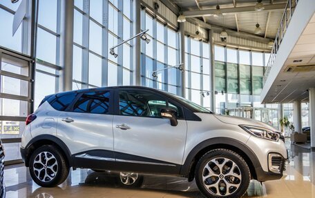 Renault Kaptur I рестайлинг, 2017 год, 1 300 000 рублей, 2 фотография