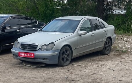 Mercedes-Benz C-Класс, 2002 год, 170 000 рублей, 4 фотография