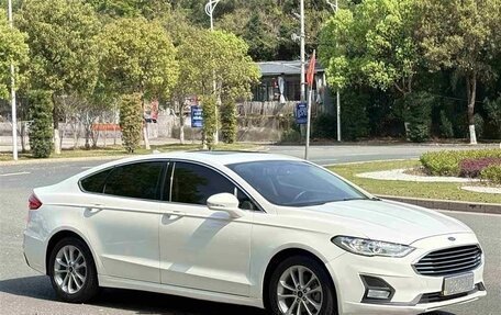 Ford Mondeo V, 2021 год, 1 500 027 рублей, 3 фотография