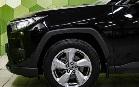 Toyota RAV4, 2021 год, 3 400 000 рублей, 9 фотография