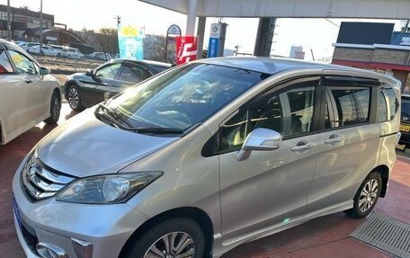 Honda Freed I, 2012 год, 1 035 000 рублей, 3 фотография