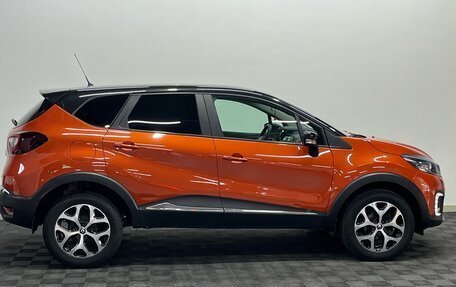 Renault Kaptur I рестайлинг, 2018 год, 1 900 000 рублей, 4 фотография