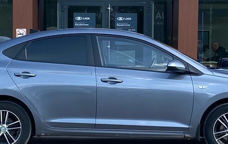 Hyundai Solaris II рестайлинг, 2018 год, 1 100 000 рублей, 4 фотография