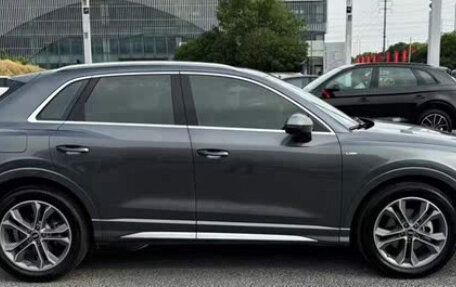 Audi Q3, 2022 год, 2 500 000 рублей, 4 фотография