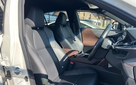 Toyota Harrier, 2022 год, 2 850 000 рублей, 8 фотография