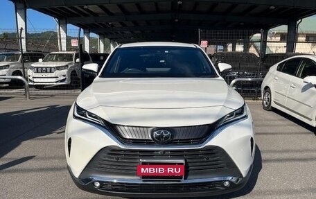 Toyota Harrier, 2022 год, 2 850 000 рублей, 3 фотография