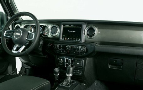 Jeep Wrangler, 2022 год, 5 350 000 рублей, 10 фотография