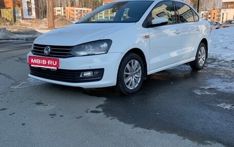 Volkswagen Polo VI (EU Market), 2018 год, 1 350 000 рублей, 2 фотография