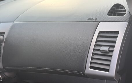 Mitsubishi Outlander III рестайлинг 3, 2010 год, 1 300 000 рублей, 10 фотография