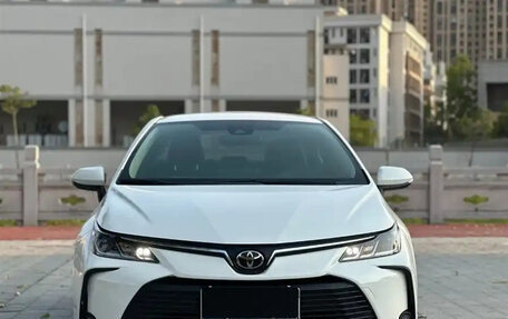 Toyota Corolla, 2022 год, 1 305 000 рублей, 2 фотография