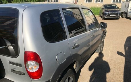Chevrolet Niva I рестайлинг, 2010 год, 515 000 рублей, 2 фотография