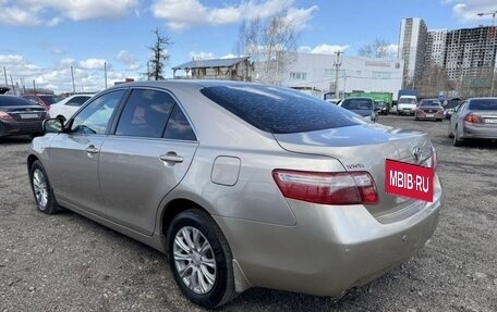 Toyota Camry, 2008 год, 970 000 рублей, 2 фотография