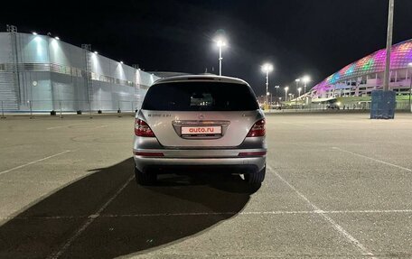 Mercedes-Benz R-Класс, 2011 год, 2 200 000 рублей, 7 фотография