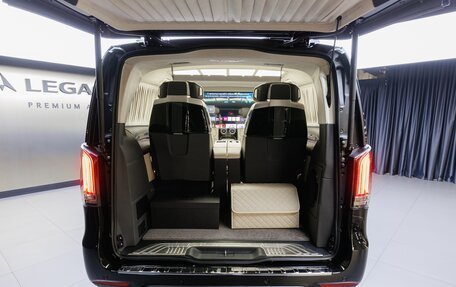 Mercedes-Benz V-Класс, 2024 год, 30 500 000 рублей, 11 фотография