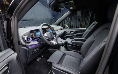 Mercedes-Benz V-Класс, 2024 год, 30 500 000 рублей, 13 фотография