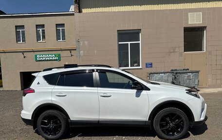 Toyota RAV4, 2019 год, 4 фотография