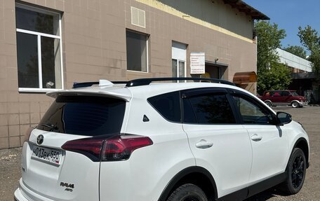 Toyota RAV4, 2019 год, 5 фотография