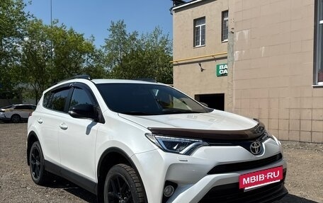 Toyota RAV4, 2019 год, 3 фотография