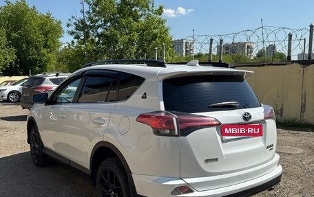 Toyota RAV4, 2019 год, 7 фотография
