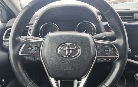 Toyota Camry, 2020 год, 3 950 000 рублей, 14 фотография