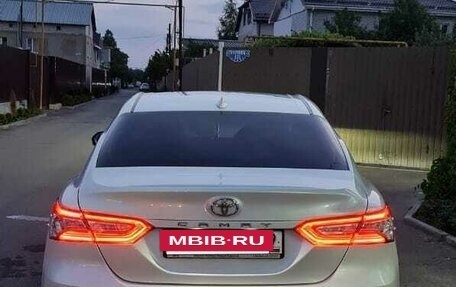 Toyota Camry, 2020 год, 3 950 000 рублей, 3 фотография