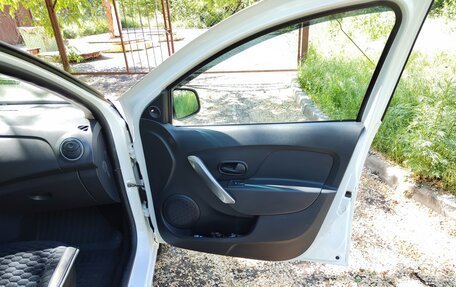 Renault Logan II, 2014 год, 655 000 рублей, 5 фотография