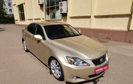 Lexus IS II рестайлинг 2, 2006 год, 1 000 000 рублей, 2 фотография