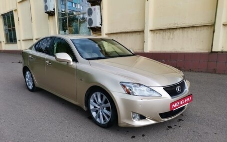 Lexus IS II рестайлинг 2, 2006 год, 1 000 000 рублей, 12 фотография