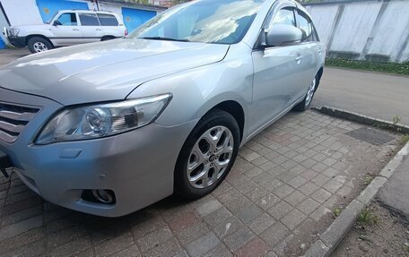 Toyota Camry, 2009 год, 1 290 000 рублей, 2 фотография
