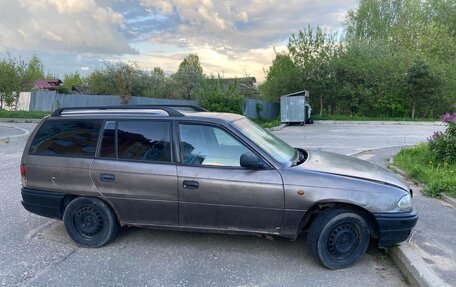 Opel Astra F, 1997 год, 40 000 рублей, 4 фотография