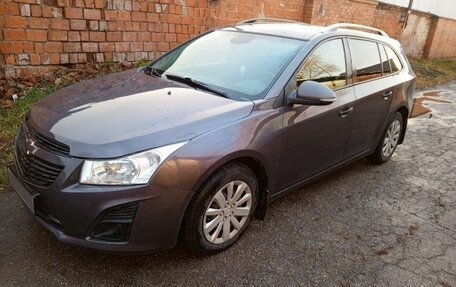 Chevrolet Cruze II, 2014 год, 667 000 рублей, 3 фотография