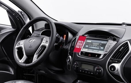Hyundai ix35 I рестайлинг, 2012 год, 945 000 рублей, 10 фотография