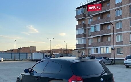 BMW 1 серия, 2007 год, 840 000 рублей, 5 фотография