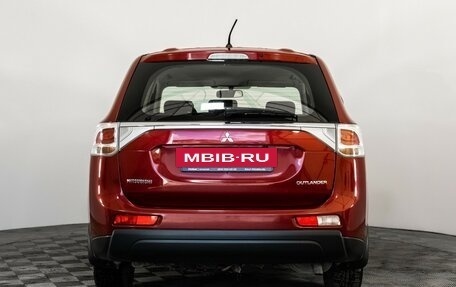 Mitsubishi Outlander III рестайлинг 3, 2014 год, 1 339 000 рублей, 6 фотография