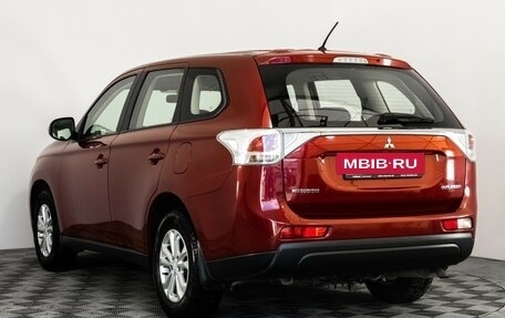 Mitsubishi Outlander III рестайлинг 3, 2014 год, 1 339 000 рублей, 7 фотография