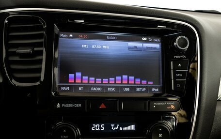 Mitsubishi Outlander III рестайлинг 3, 2014 год, 1 339 000 рублей, 14 фотография