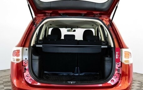 Mitsubishi Outlander III рестайлинг 3, 2014 год, 1 339 000 рублей, 16 фотография