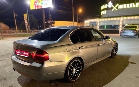 BMW 3 серия, 2005 год, 1 150 000 рублей, 3 фотография