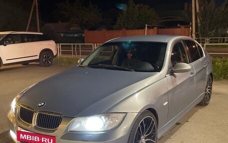 BMW 3 серия, 2005 год, 1 150 000 рублей, 11 фотография