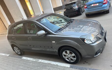 KIA Rio II, 2011 год, 750 000 рублей, 3 фотография