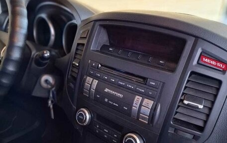 Mitsubishi Pajero IV, 2007 год, 1 450 000 рублей, 7 фотография