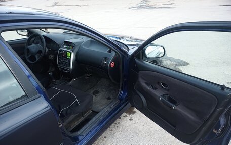 Mitsubishi Carisma I, 2003 год, 300 000 рублей, 9 фотография