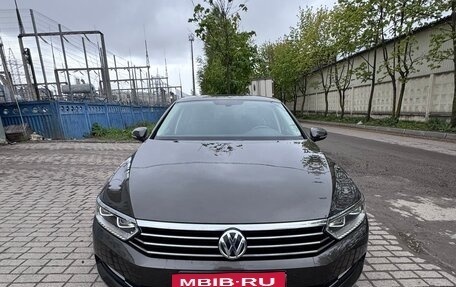 Volkswagen Passat B8 рестайлинг, 2017 год, 2 199 000 рублей, 2 фотография