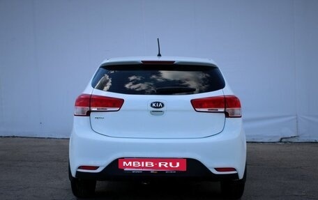 KIA Rio III рестайлинг, 2015 год, 985 000 рублей, 6 фотография