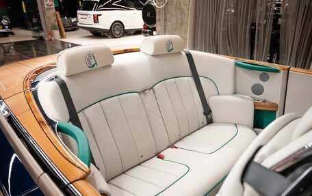Rolls-Royce Phantom VII рестайлинг, 2016 год, 80 000 000 рублей, 15 фотография
